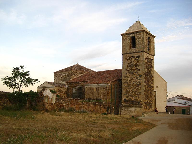 Iglesia de San Nicolás de Bari, Casas de Millán, Cáceres