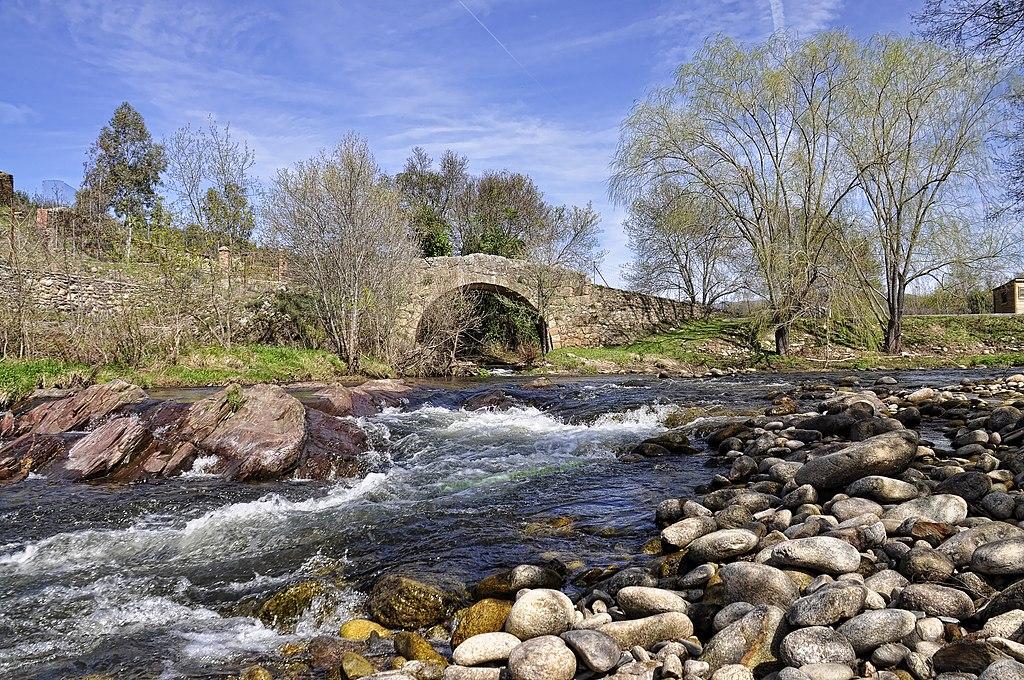 Puente medieval de Abadía