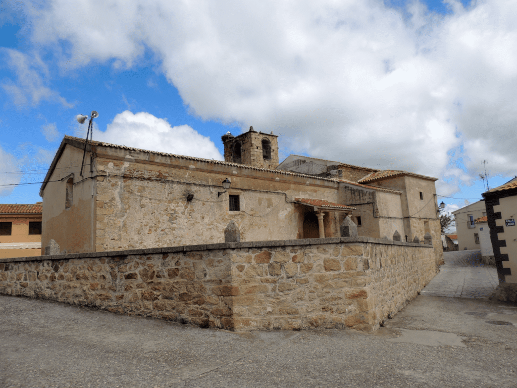Iglesia de Santiago Apóstol de Belvís de Monroy