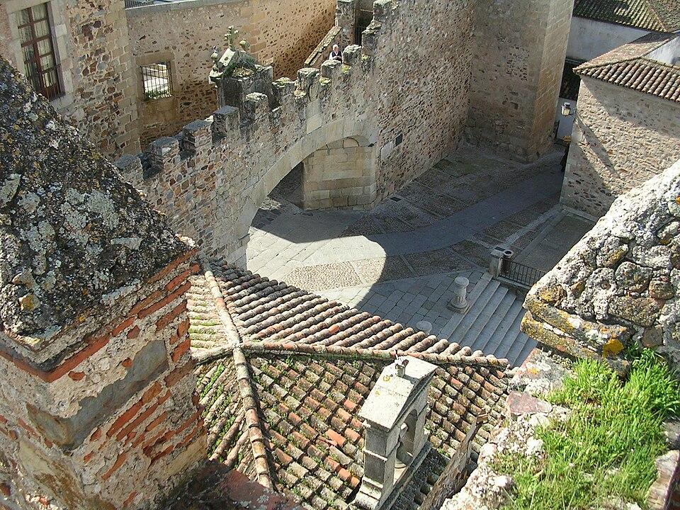 Arco de la Estrella, Cáceres