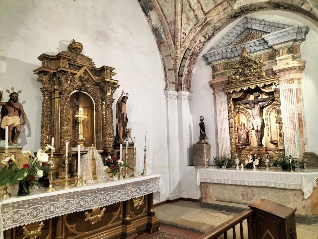 Iglesia San NIcolás de Bari, Casas de Millán
