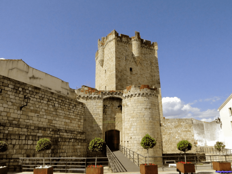Castillo de Coria