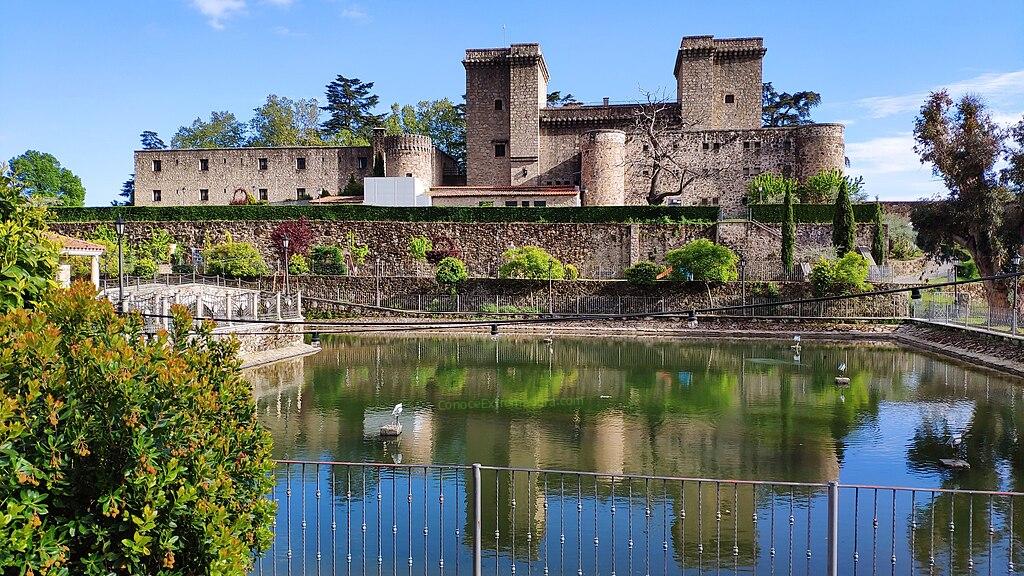 Castillo Palacio de los Condes de Oropesa, Jarandilla de la Vera