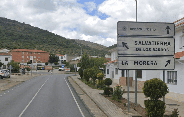 Señalización en la BA-155 en La Parra, para tomar la BA-106 hacia La Morera