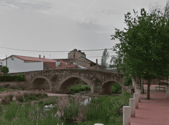 Puente medieval, La Roca de la Sierra