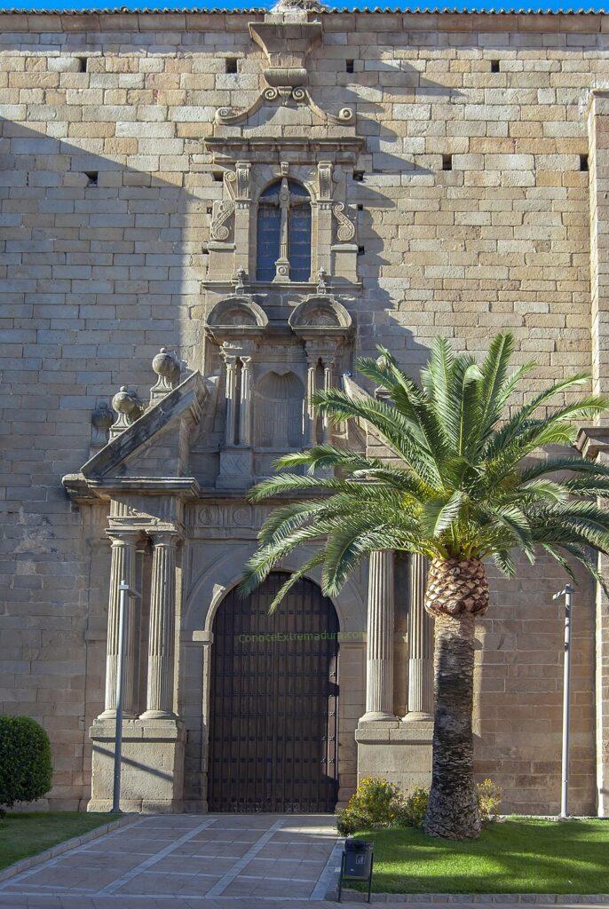 Iglesia Parroquial de Santiago Apóstol, Miajadas