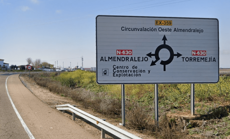 Entrada a la Circunvalación Oeste de Almendralejo EX-359