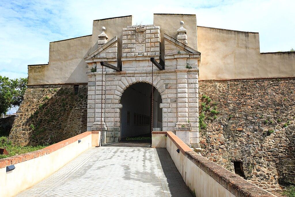 Puerta del Calvario, Olivenza