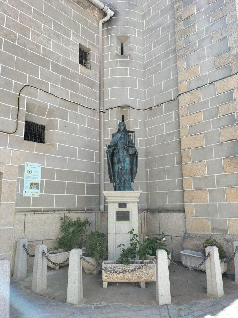 Beata Francisca de Oviedo y Palacios, Serradilla