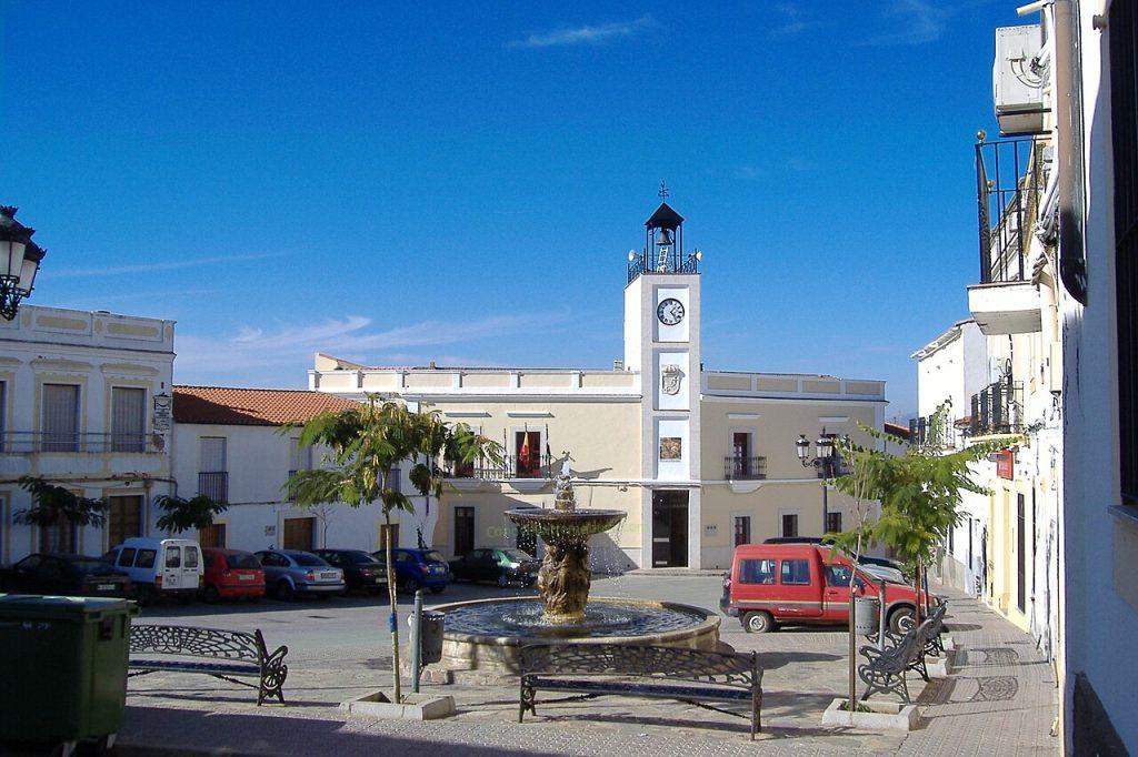 Plaza Mayor y Ayuntamiento de Talaván