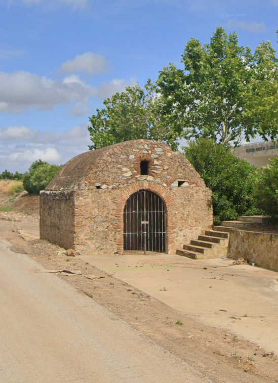 Ermita de la Langosta, Torre de Miguel Sesmero