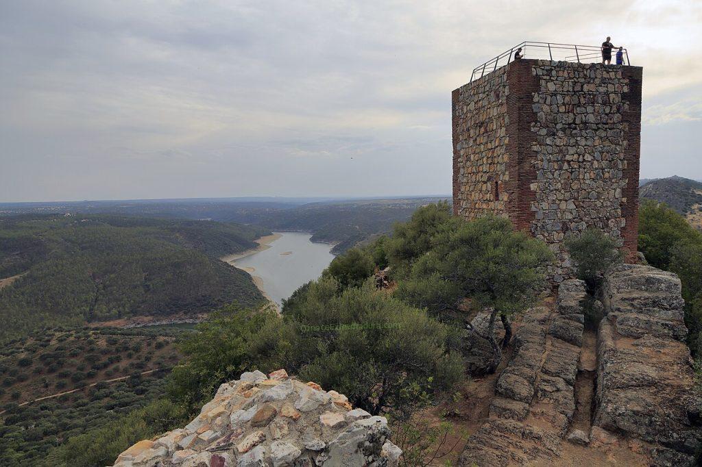 Castillo de Monfragüe, Torrejón el Rubio