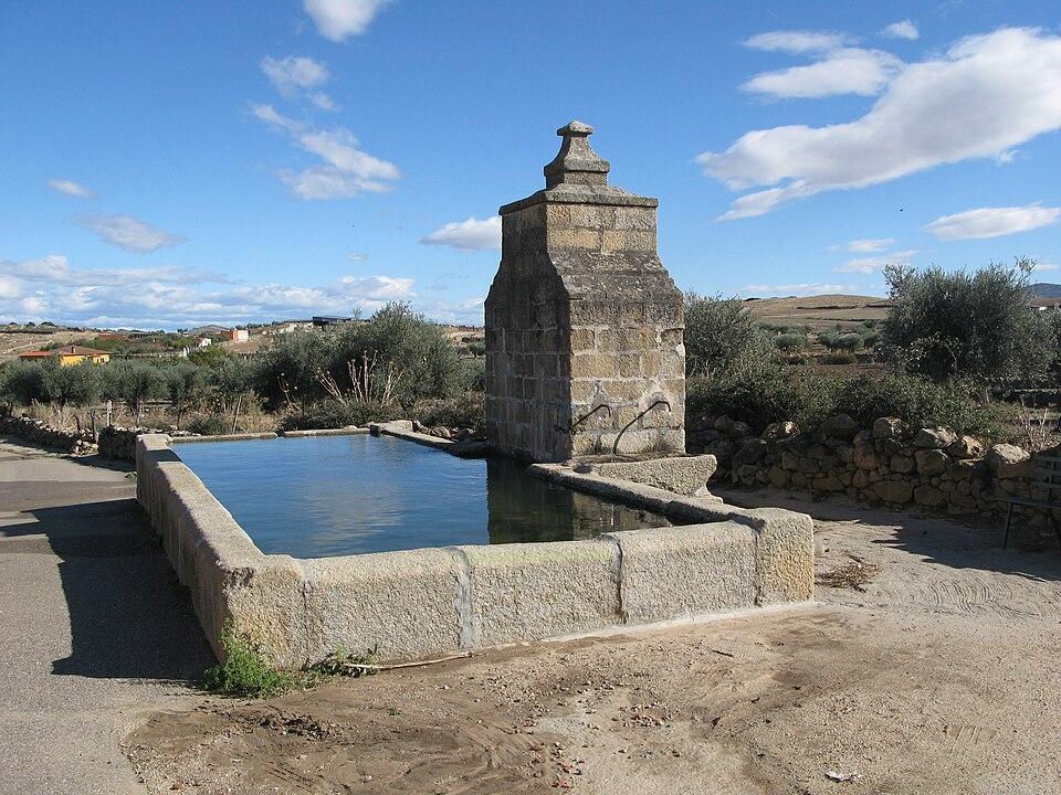 Fuente en Villar de Pedroso